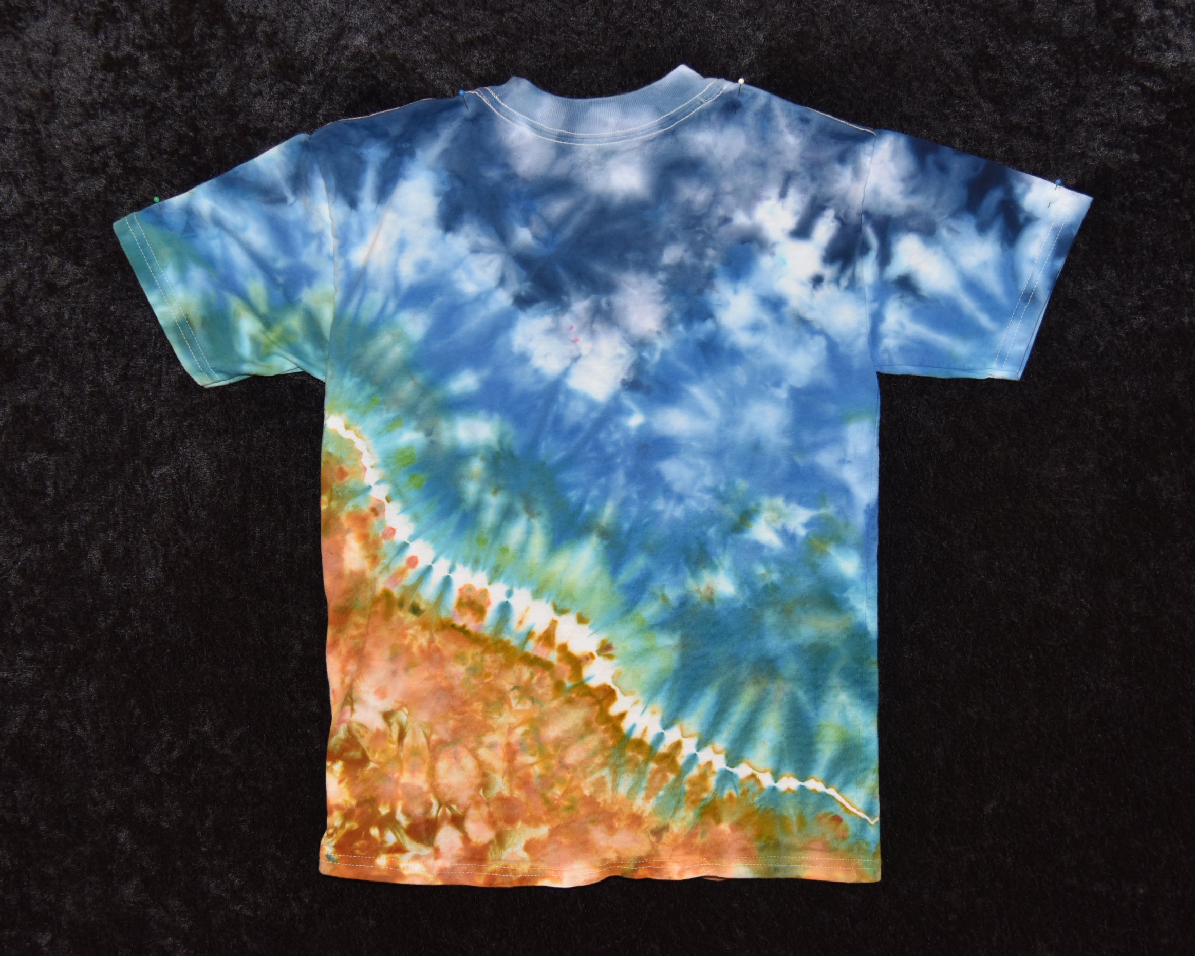 Youth (Size M) T-shirt - Beach Scene