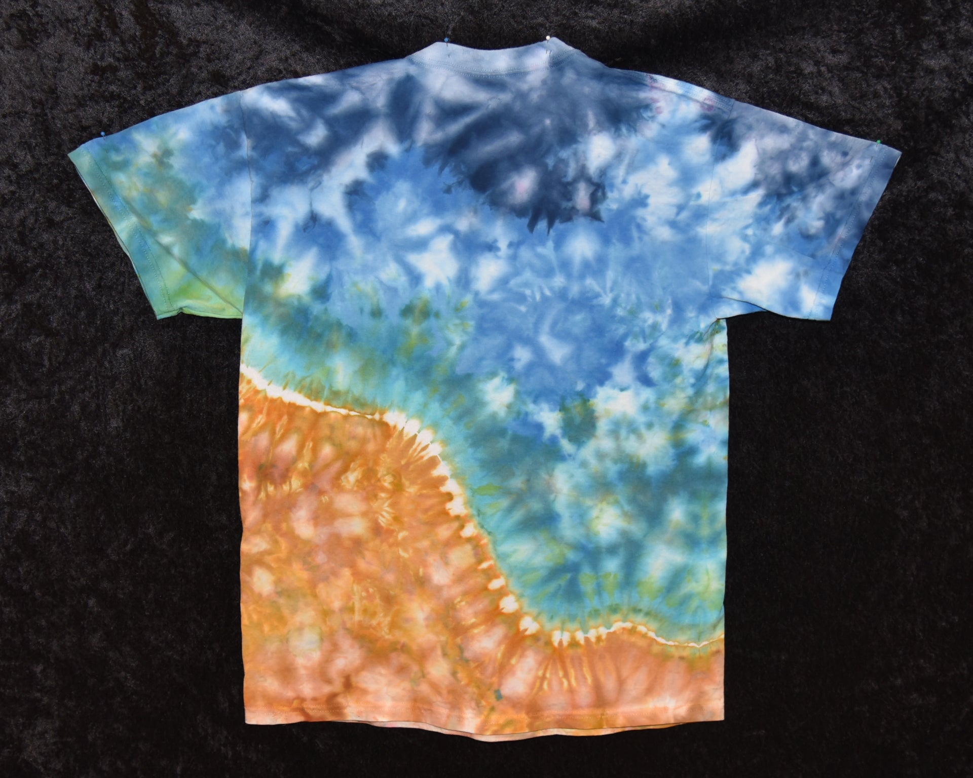 M (Medium - Adult) - T-Shirt - Beach Scene