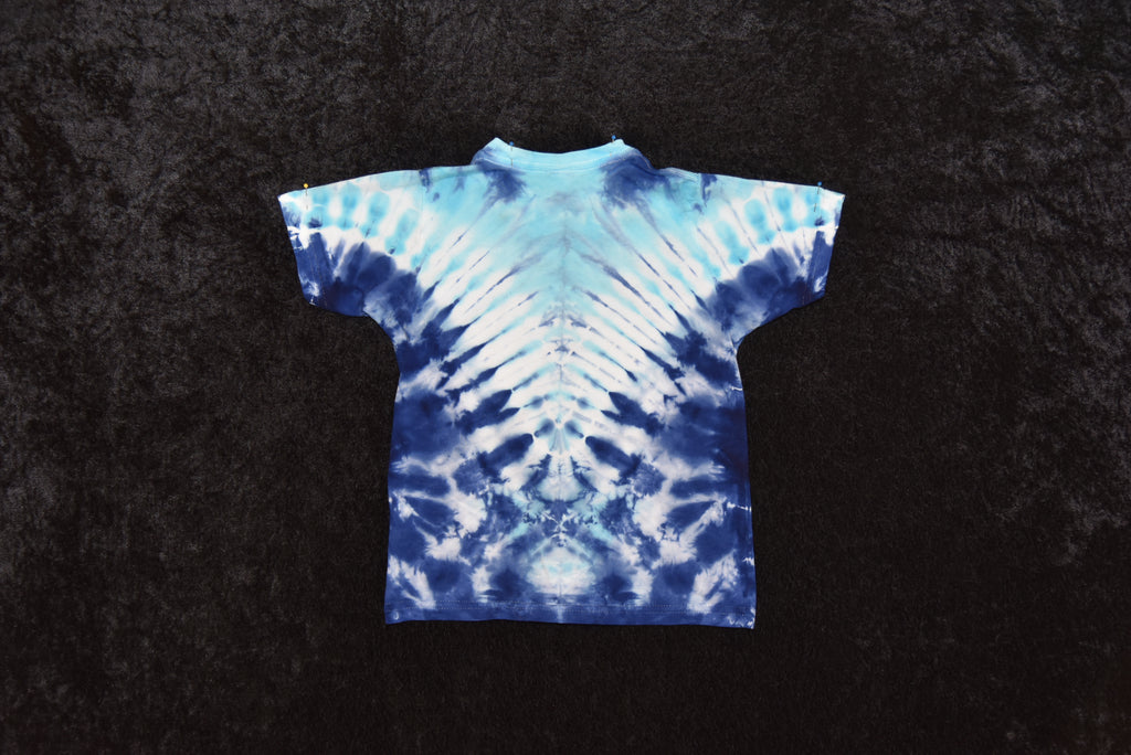 Toddler (Size 5/6) T-shirt - Blue "V" Pattern