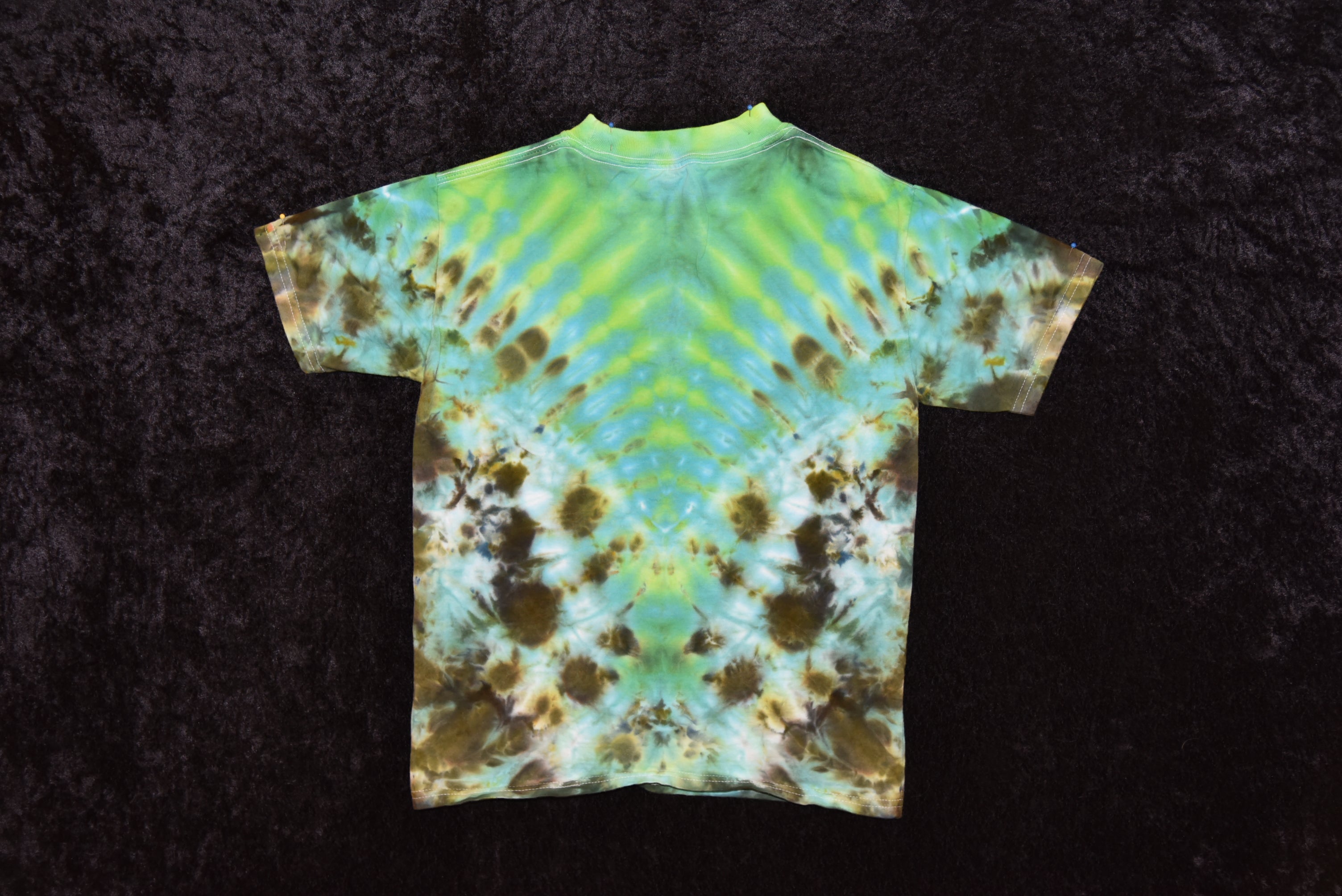 Youth (Size M) T-shirt - Green and Brown "V"