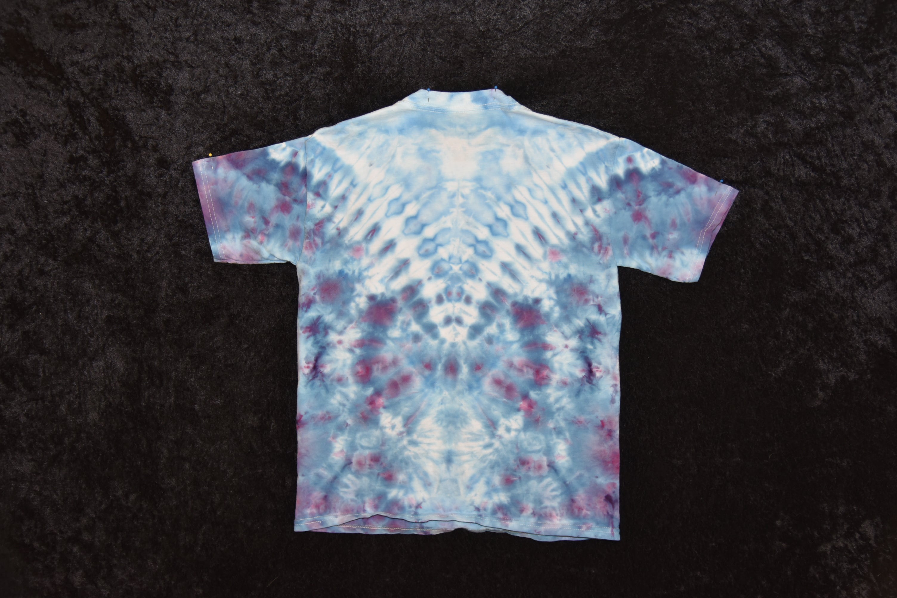 Youth (Size L) T-shirt - Blue and Purple "V"