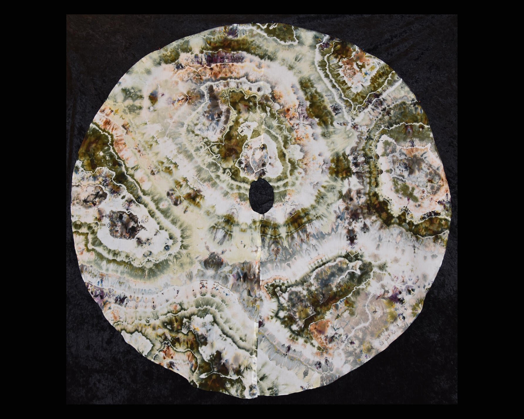 Christmas Tree Skirt - Earthy Geode