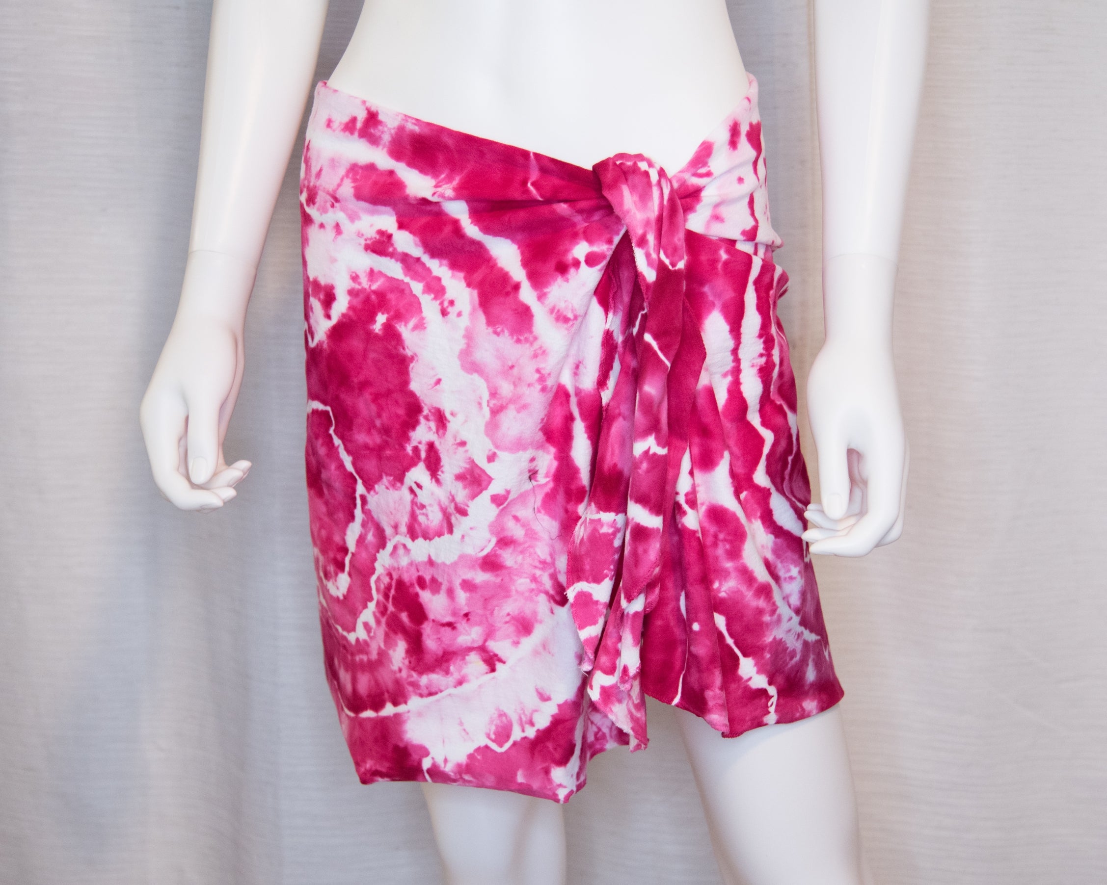 Short Beach Sarong - Fuchsia Red