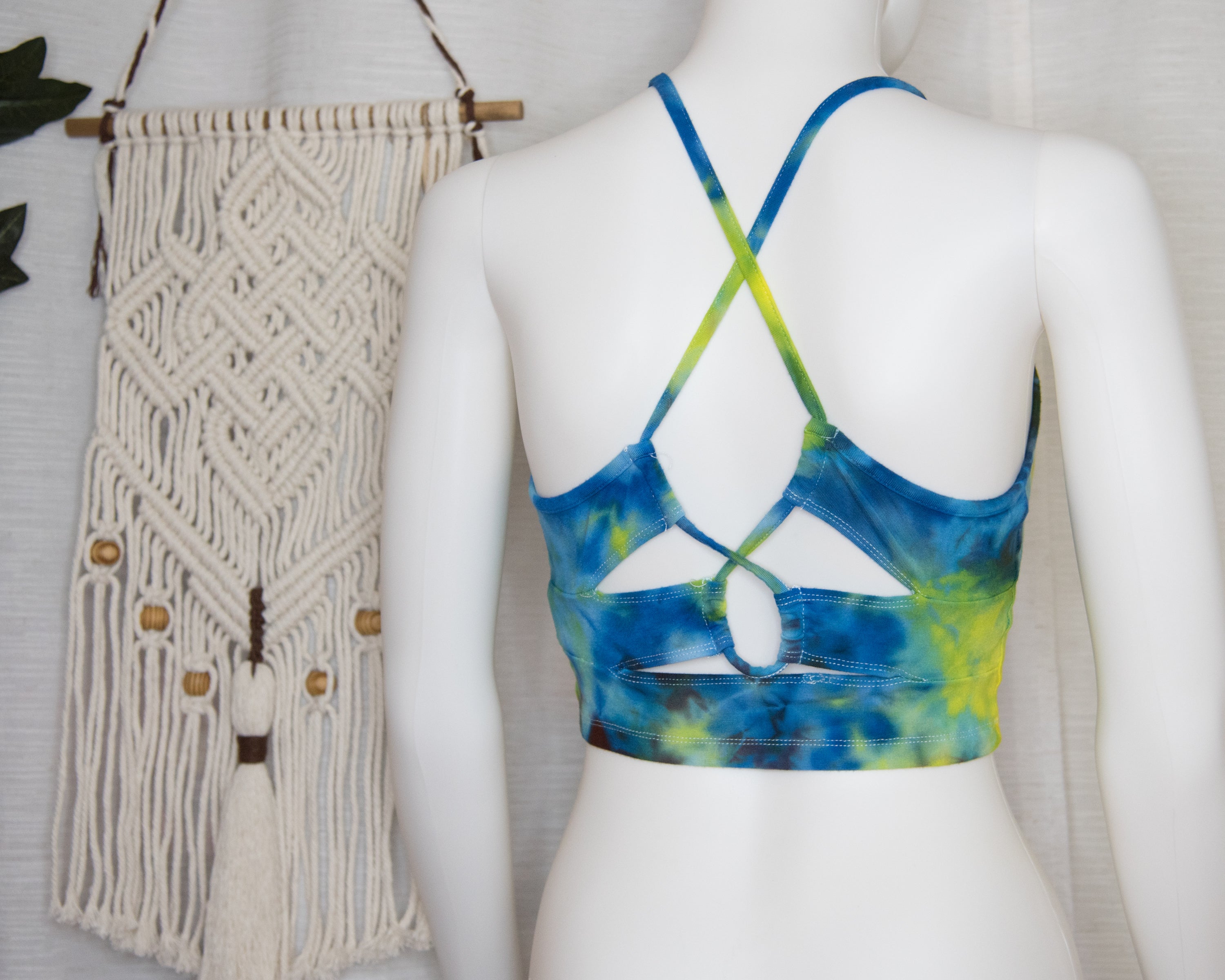 Open Back Spaghetti Strap Crop Top - M - Rainbow Mandala