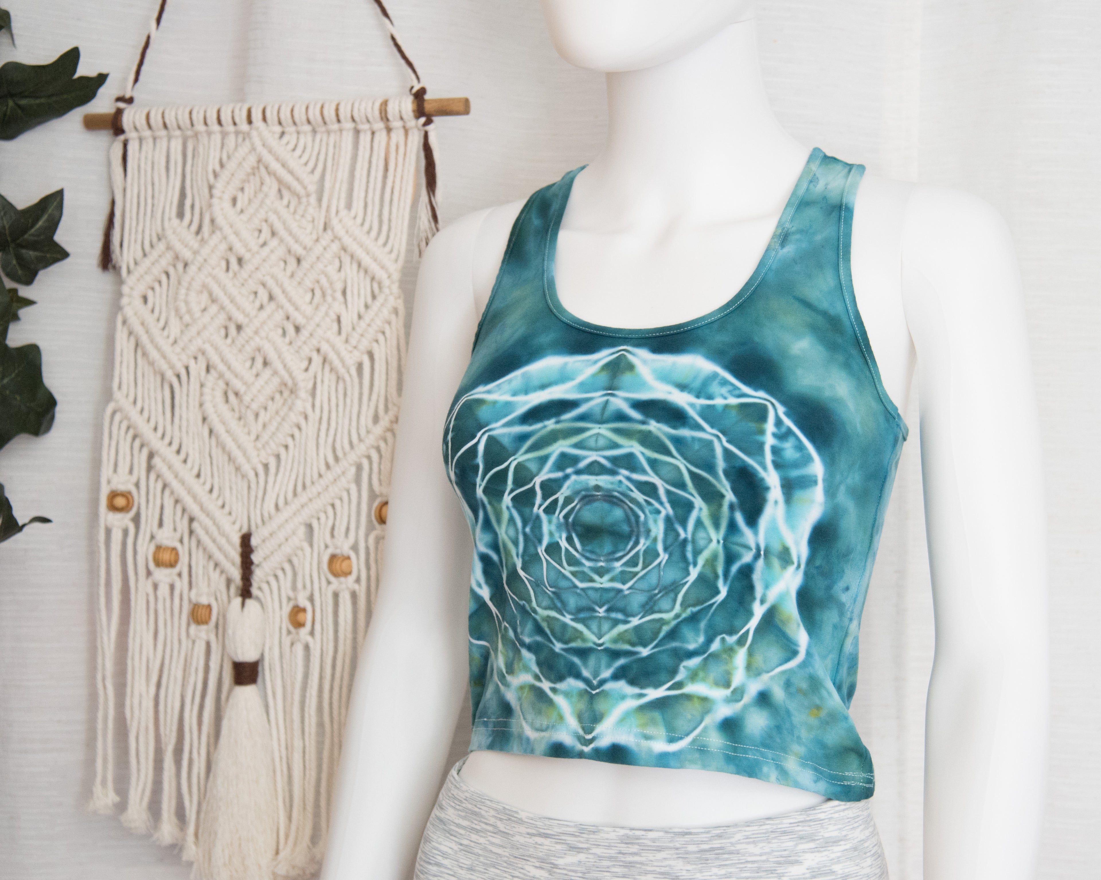 Racer-back Crop Top - L - Mandala