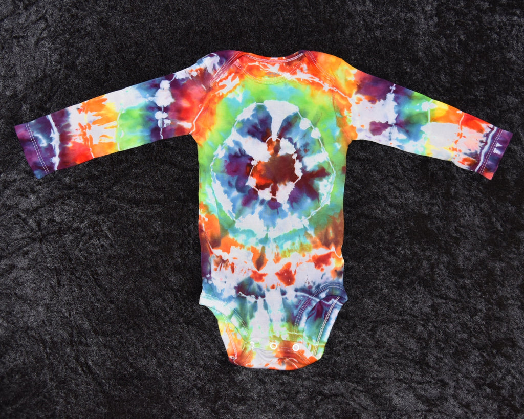 18 mo. bodysuit - Rainbow Bullseye