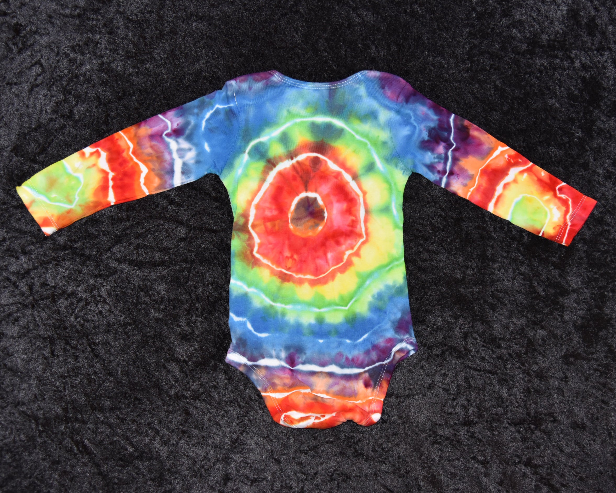 24 mo. bodysuit - Rainbow Bullseye