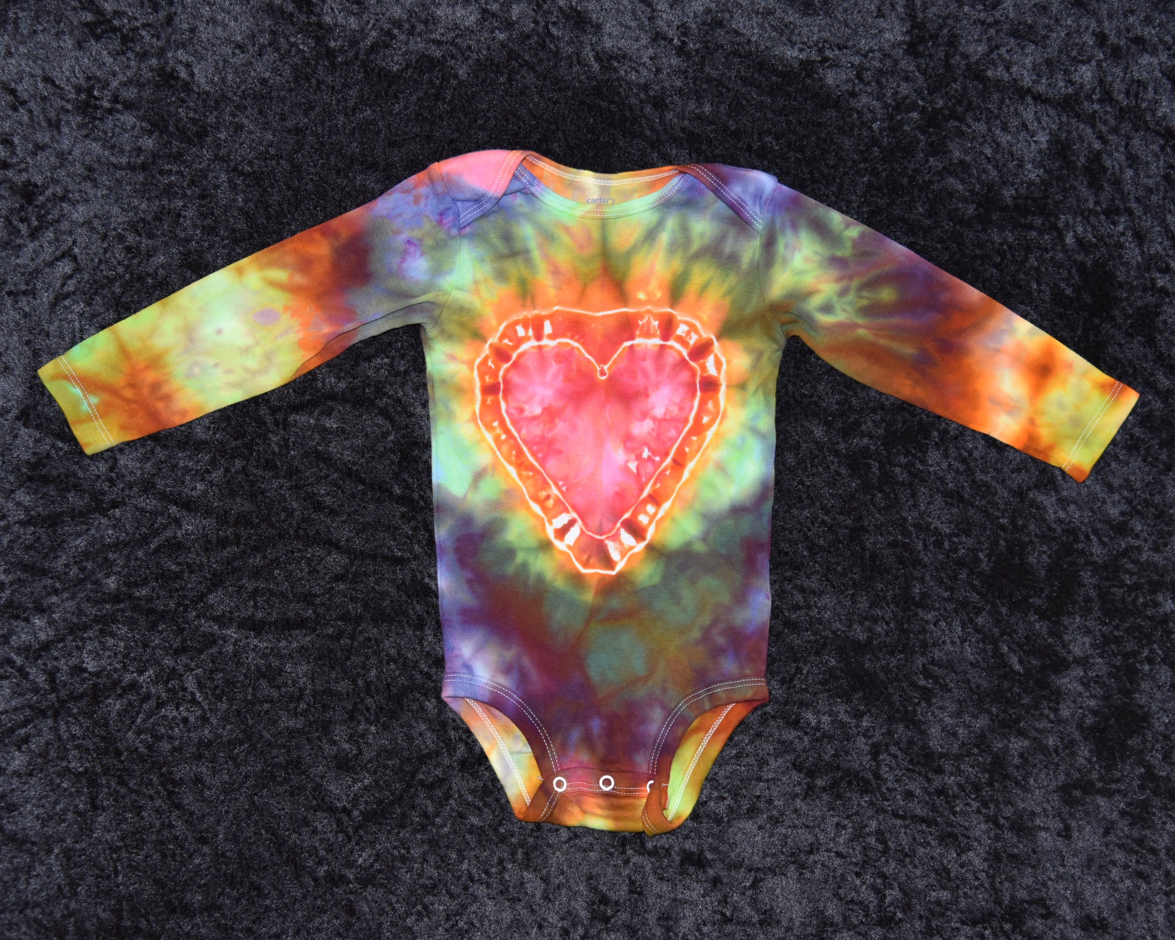 24 mo. bodysuit - rainbow heart