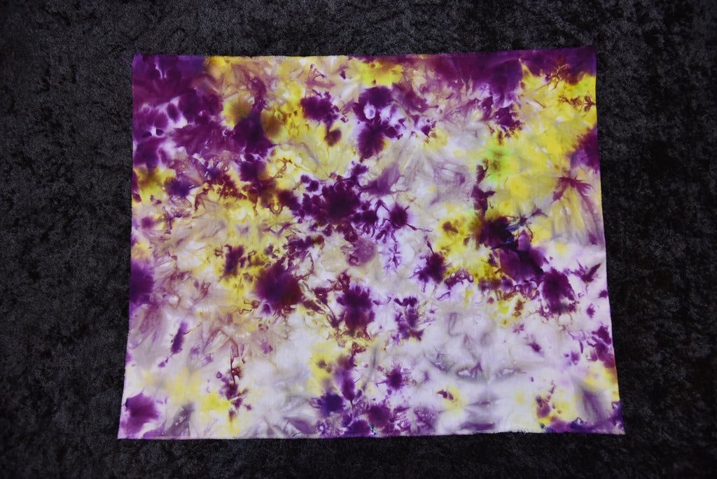 Quilter's Cotton Fabric - Fat Quarter (approx.)