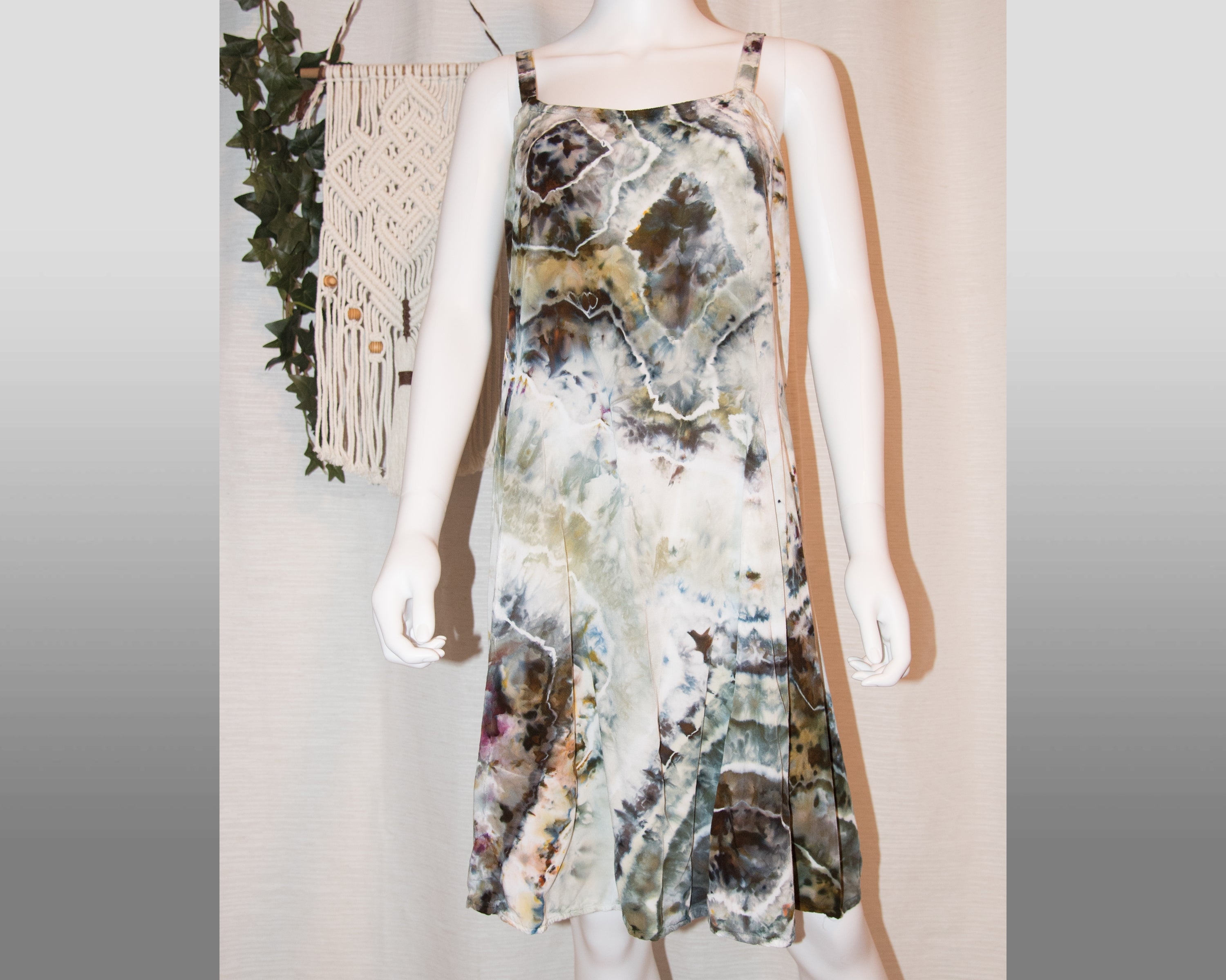 XL - Short Rayon Dress - Earth toned Geode
