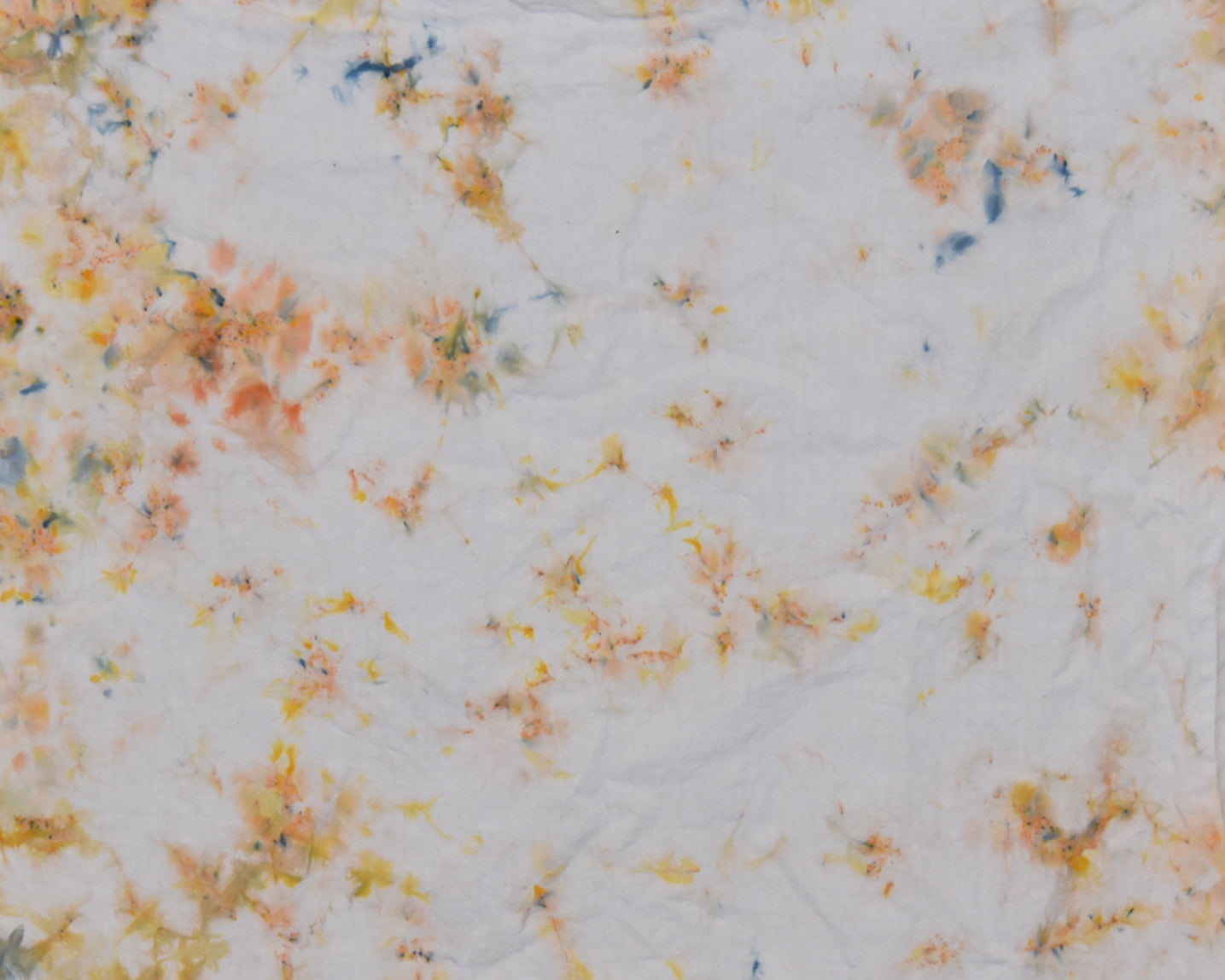 Quilter's Cotton Fabric - 17" x 18.5"
