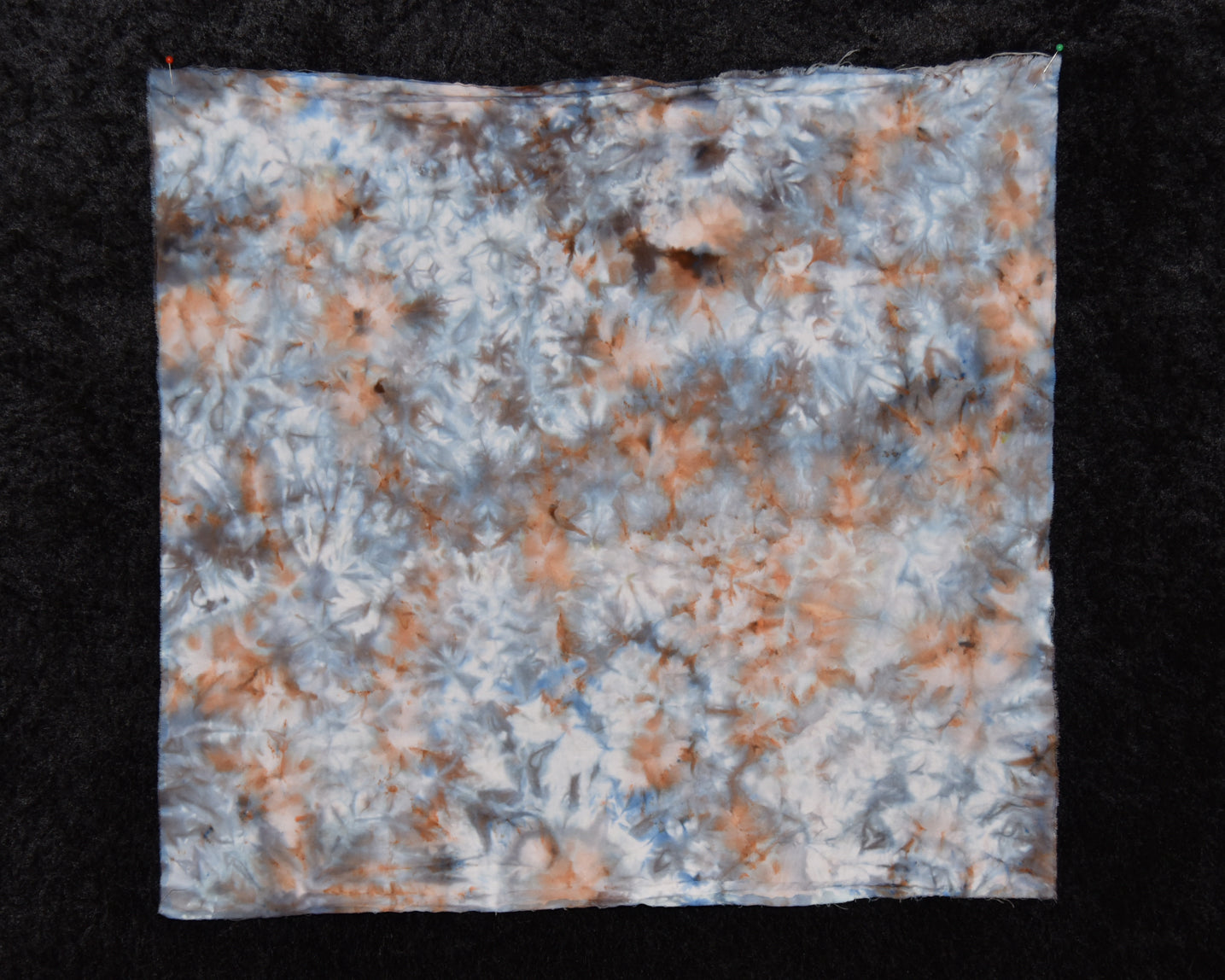Quilter's Cotton Fabric - 17" x 18.5"