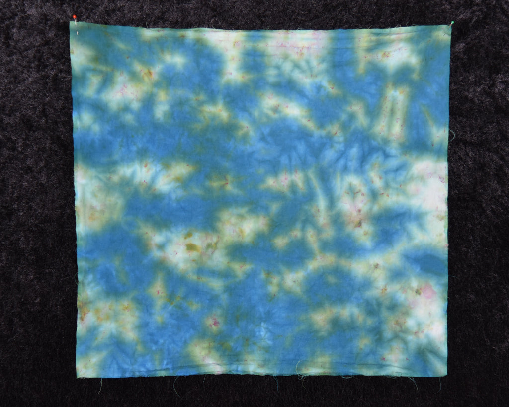 Quilter's Cotton Fabric - 17" x 18.5"