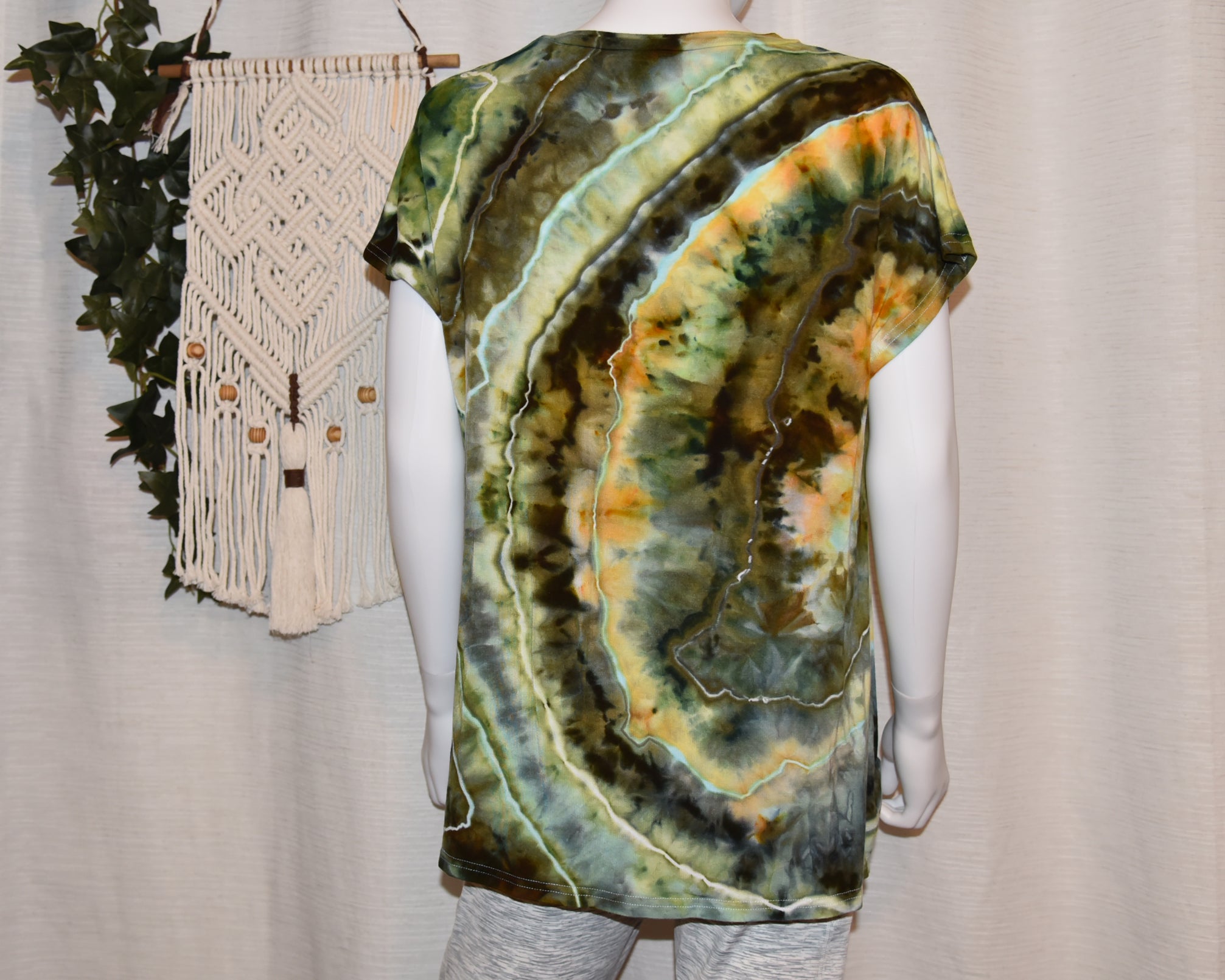 Women's Twist-Front top - Extra Large