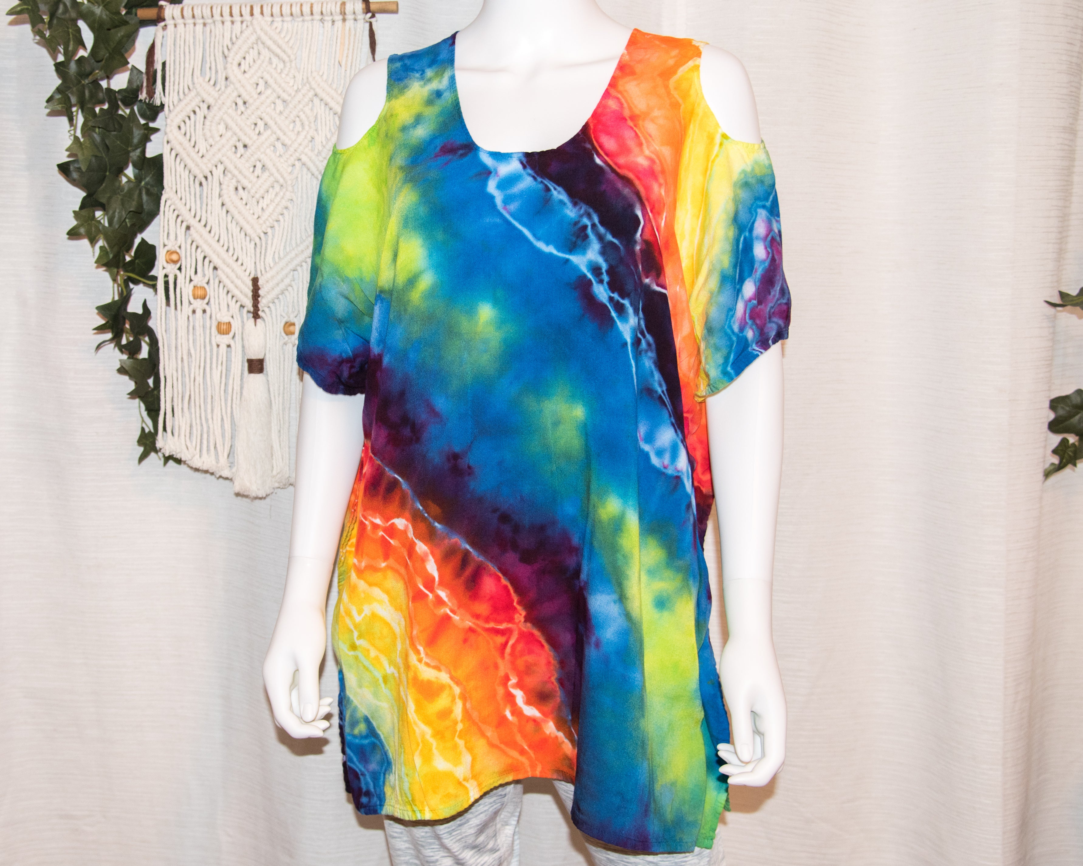 Large/Extra Large - Open Shoulder Poncho