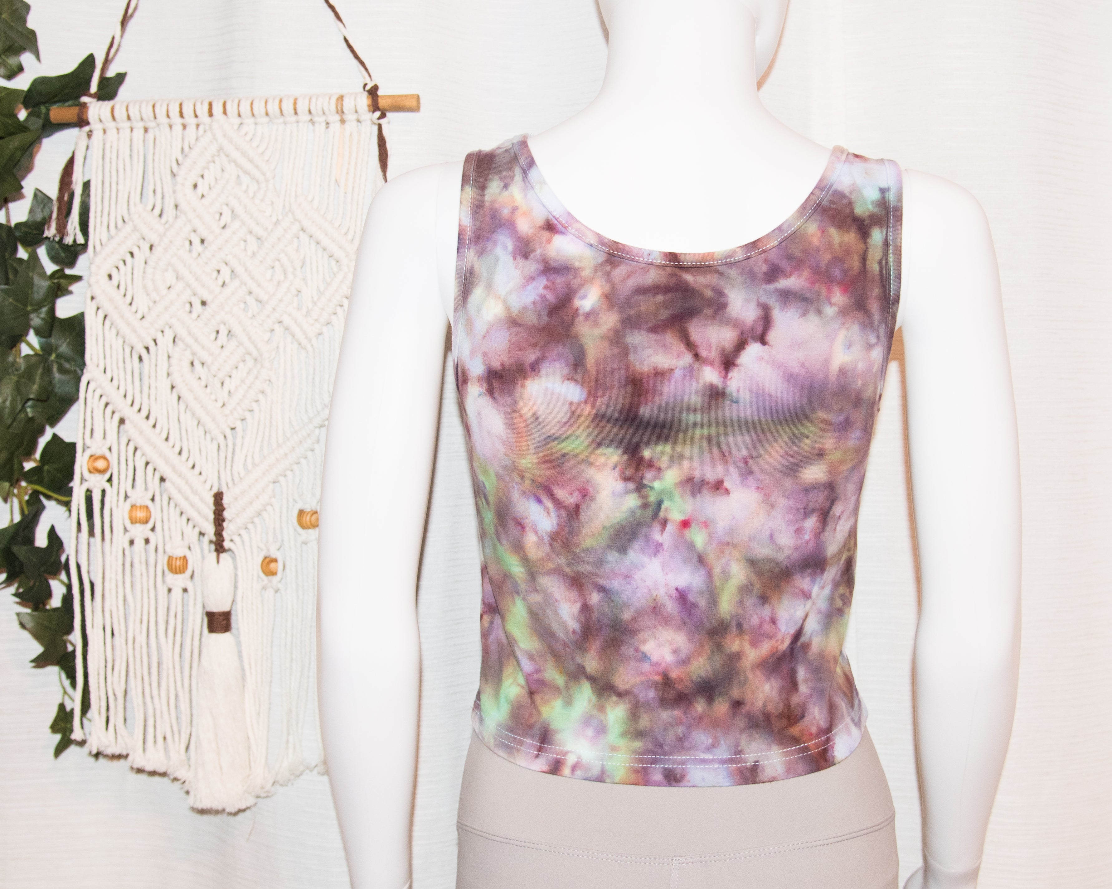 Women's Cropped Tank Top - Large - Multi color