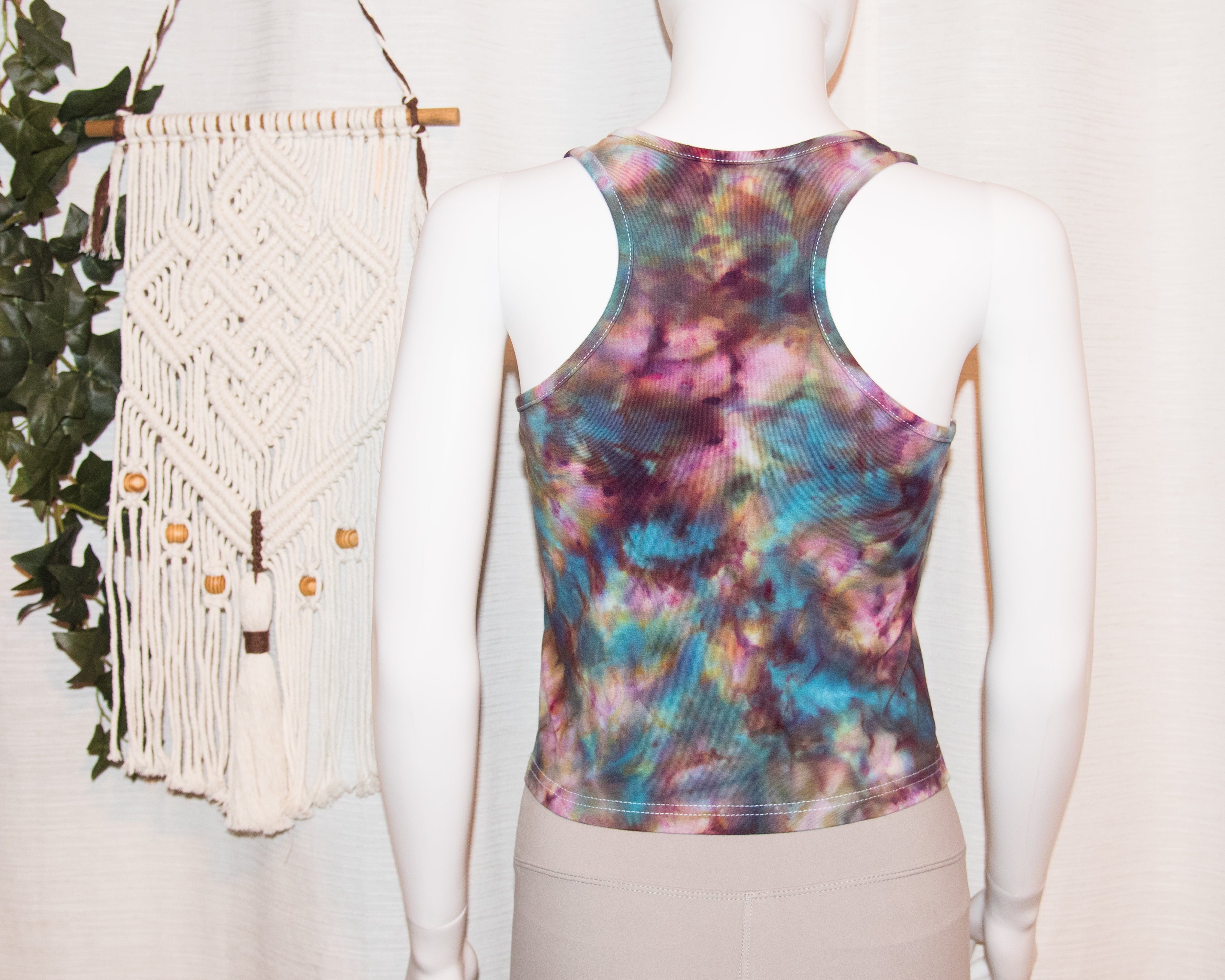 Women's Cropped Tank Top - Large - Multi color