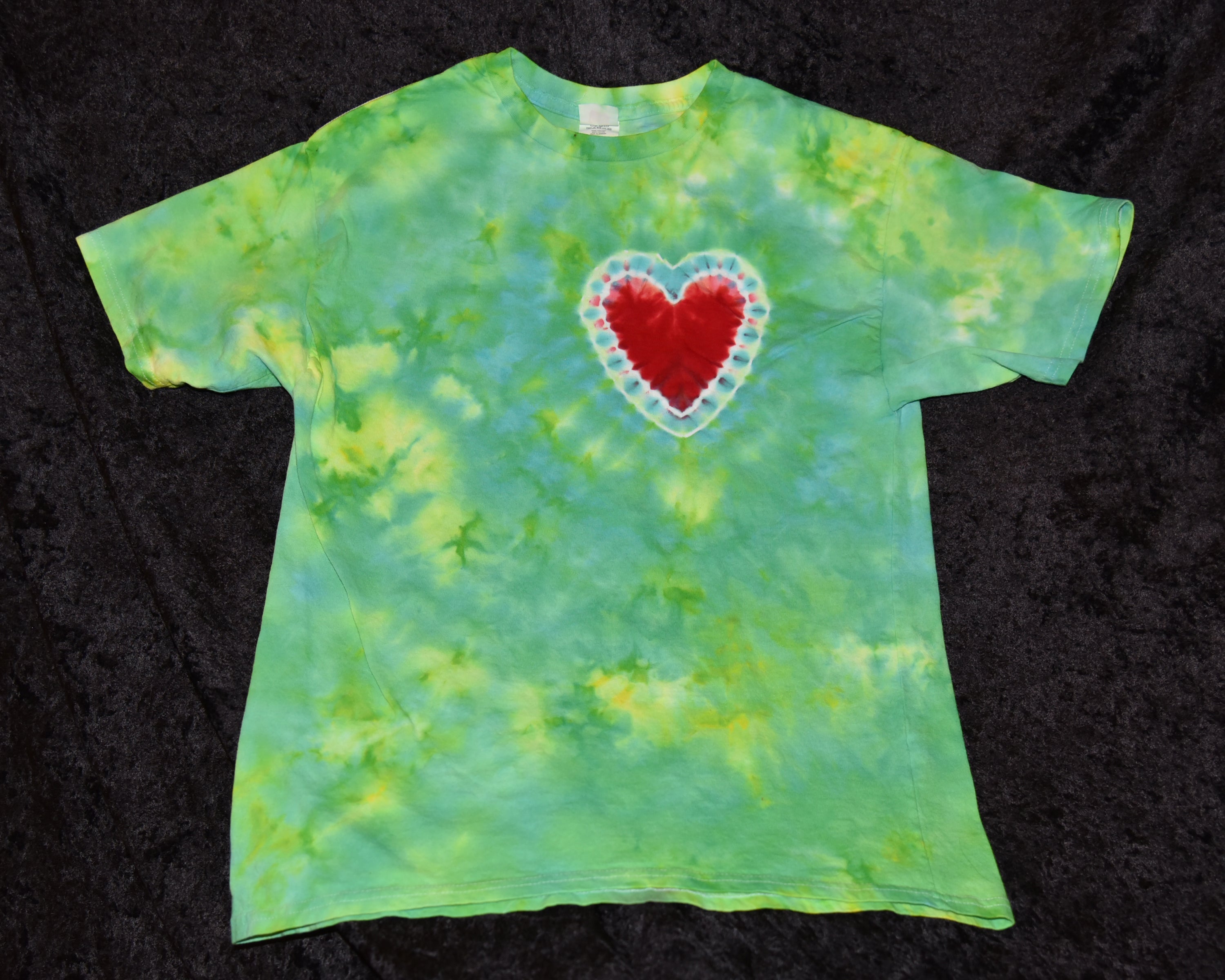 Youth (Size XL) T-shirt - Green with Heart