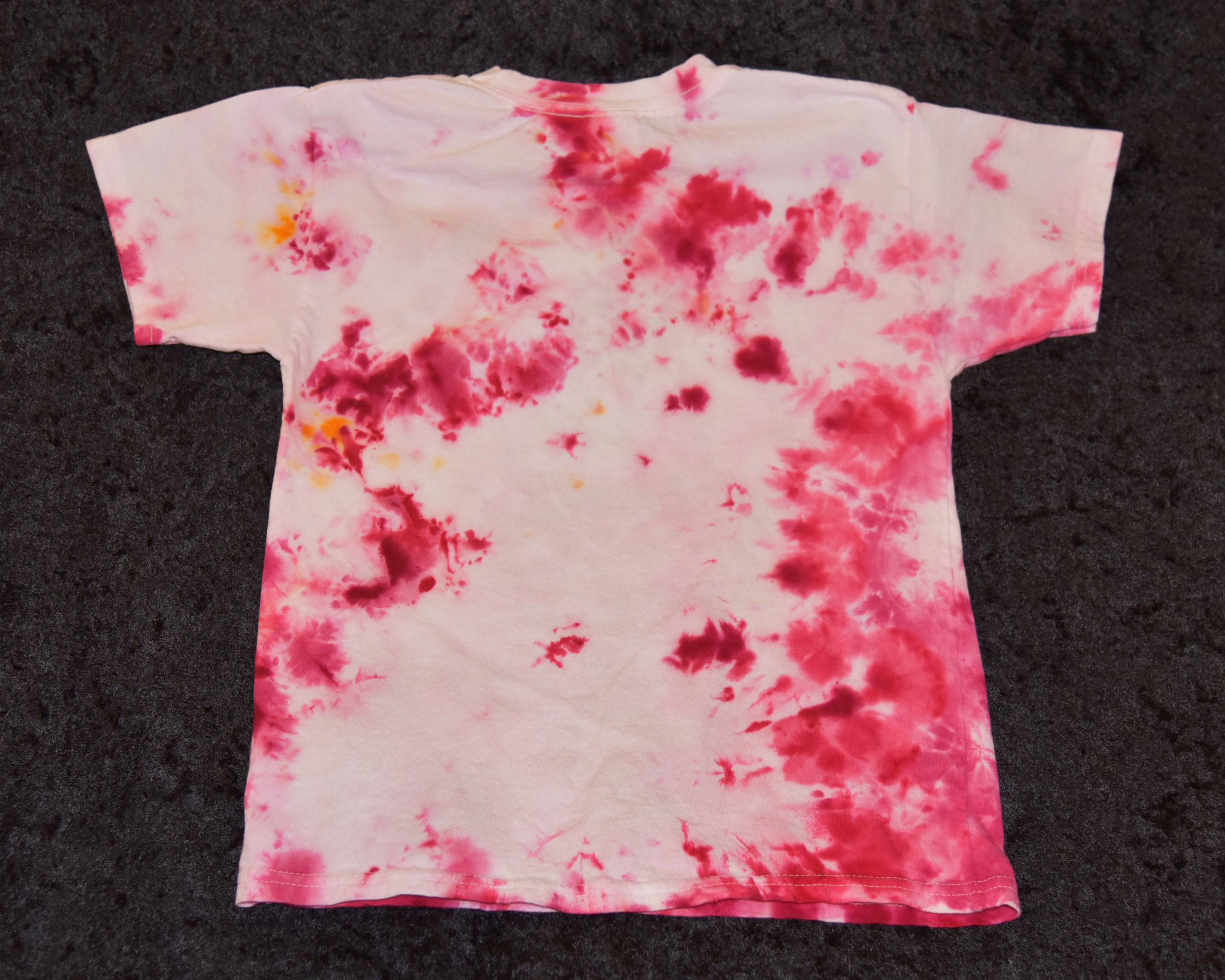 Youth (Size S) T-shirt - Pink