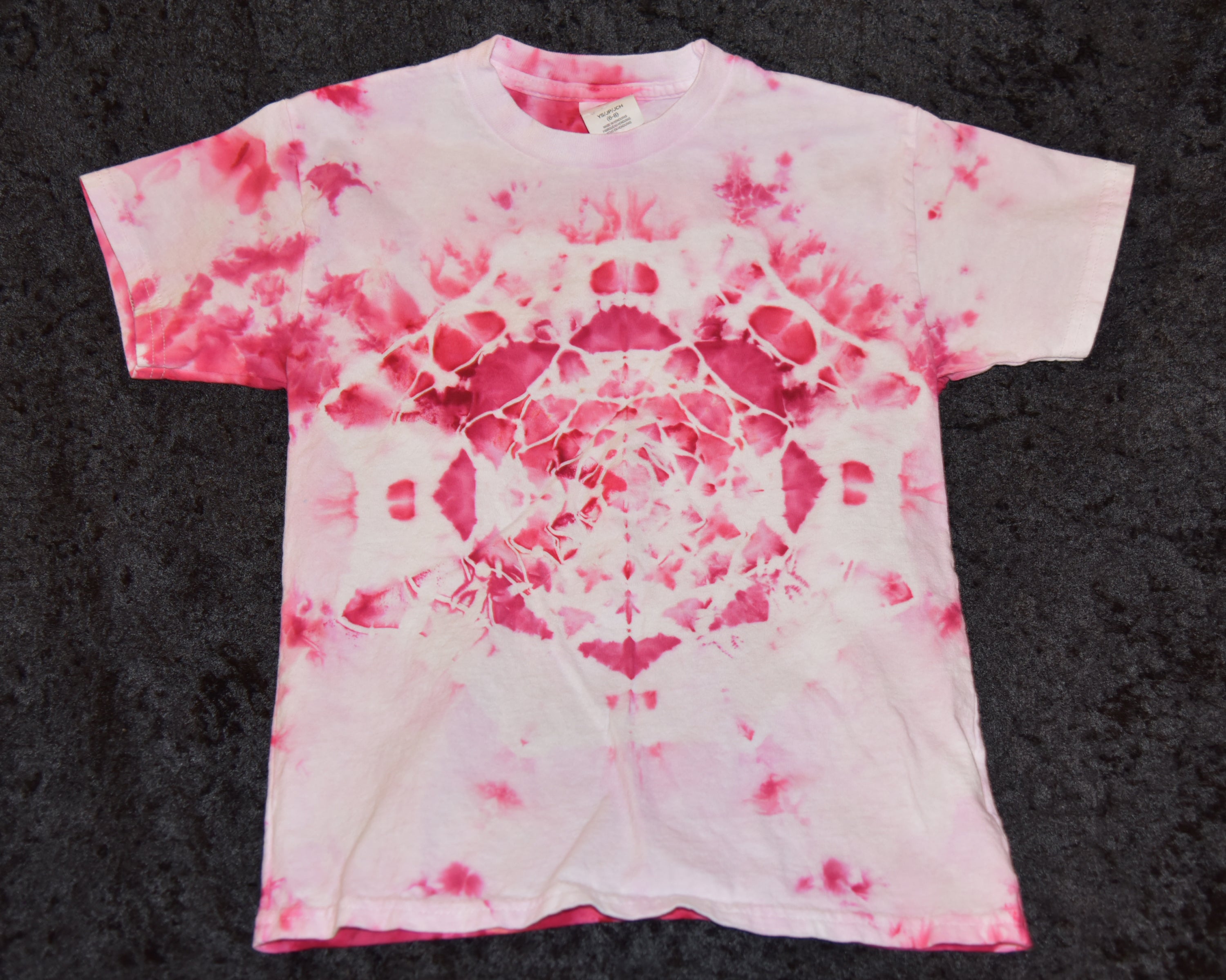 Youth (Size S) T-shirt - Pink Mandala
