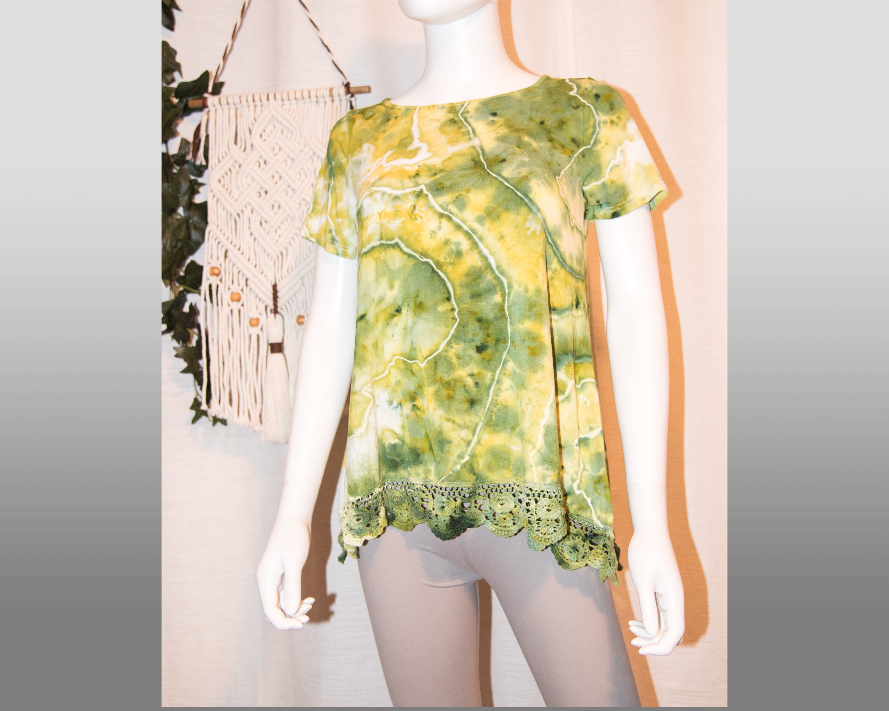 Small - Women's Lace Hem Shirt - Green Yellow