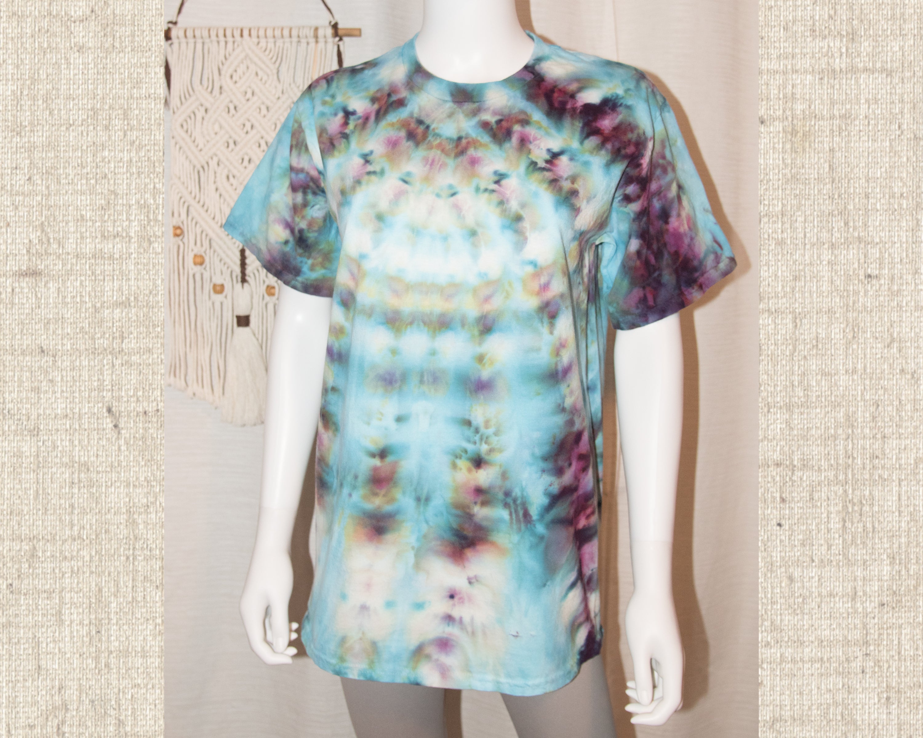 Medium (adult) - T-Shirt