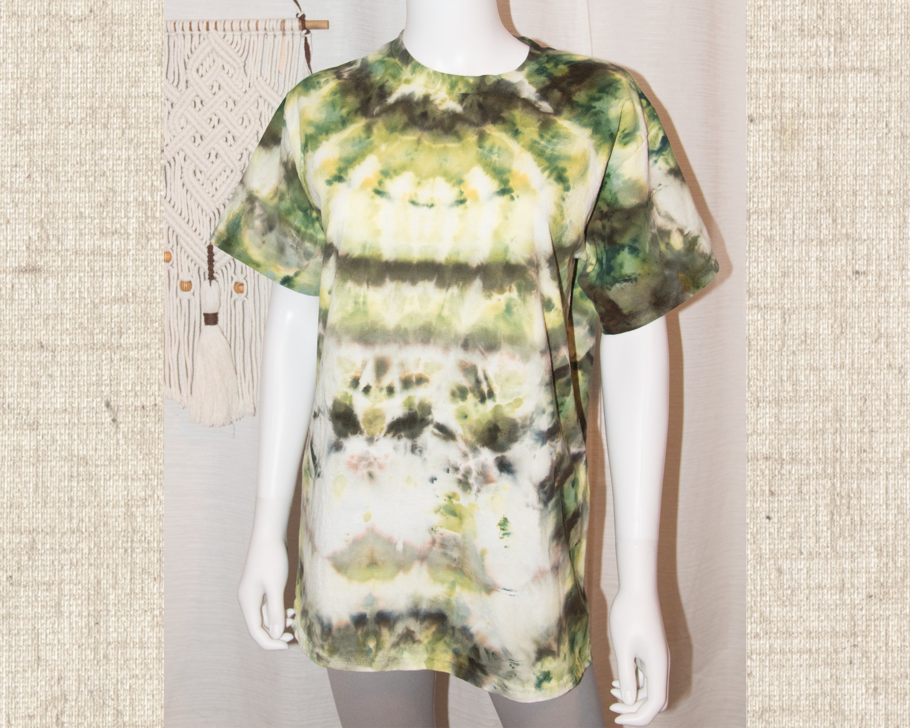 Medium (adult) - T-Shirt