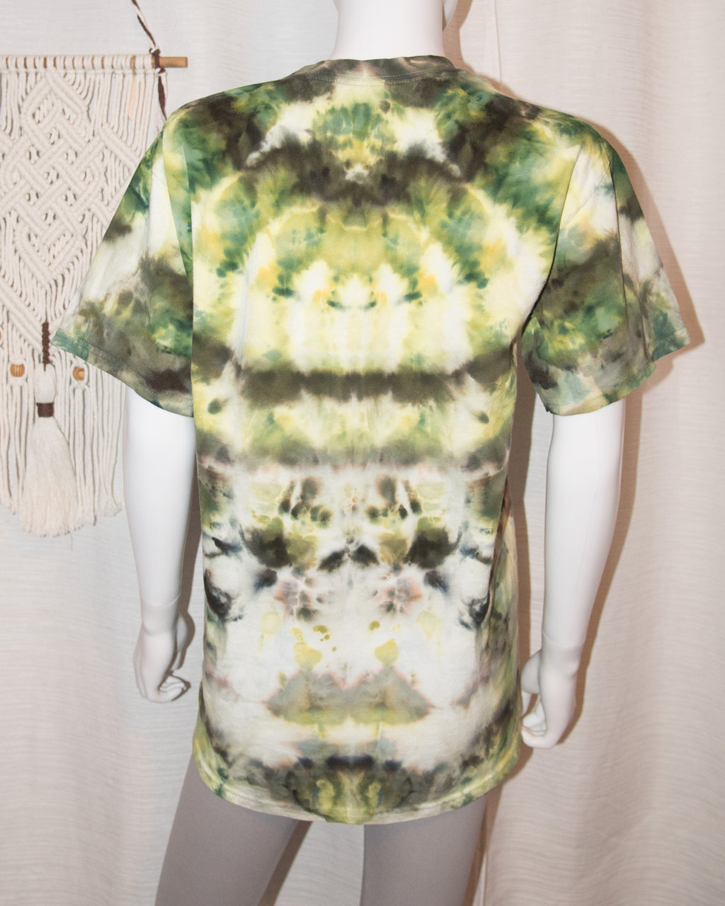 Medium (adult) - T-Shirt