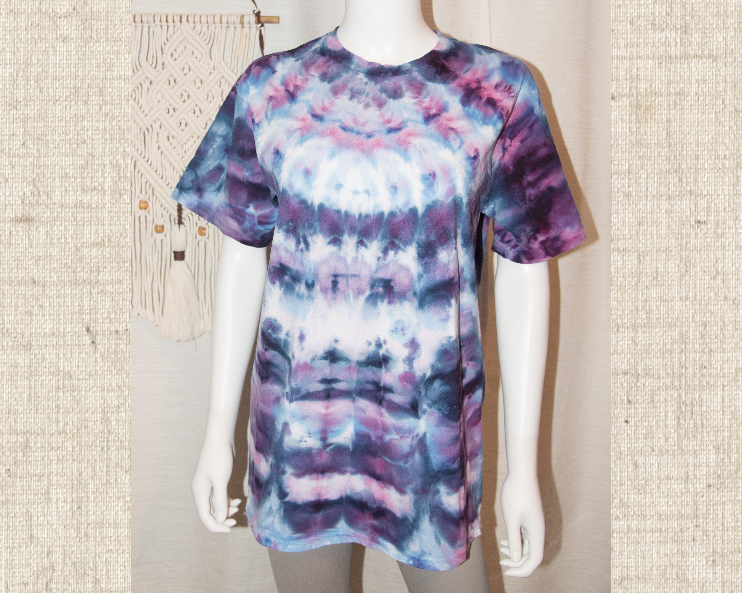 Medium (adult) - T-Shirt