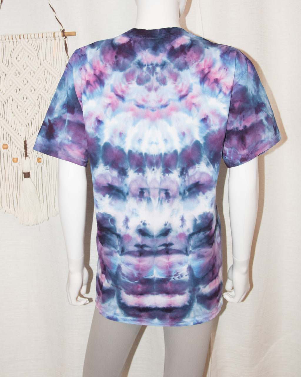Medium (adult) - T-Shirt