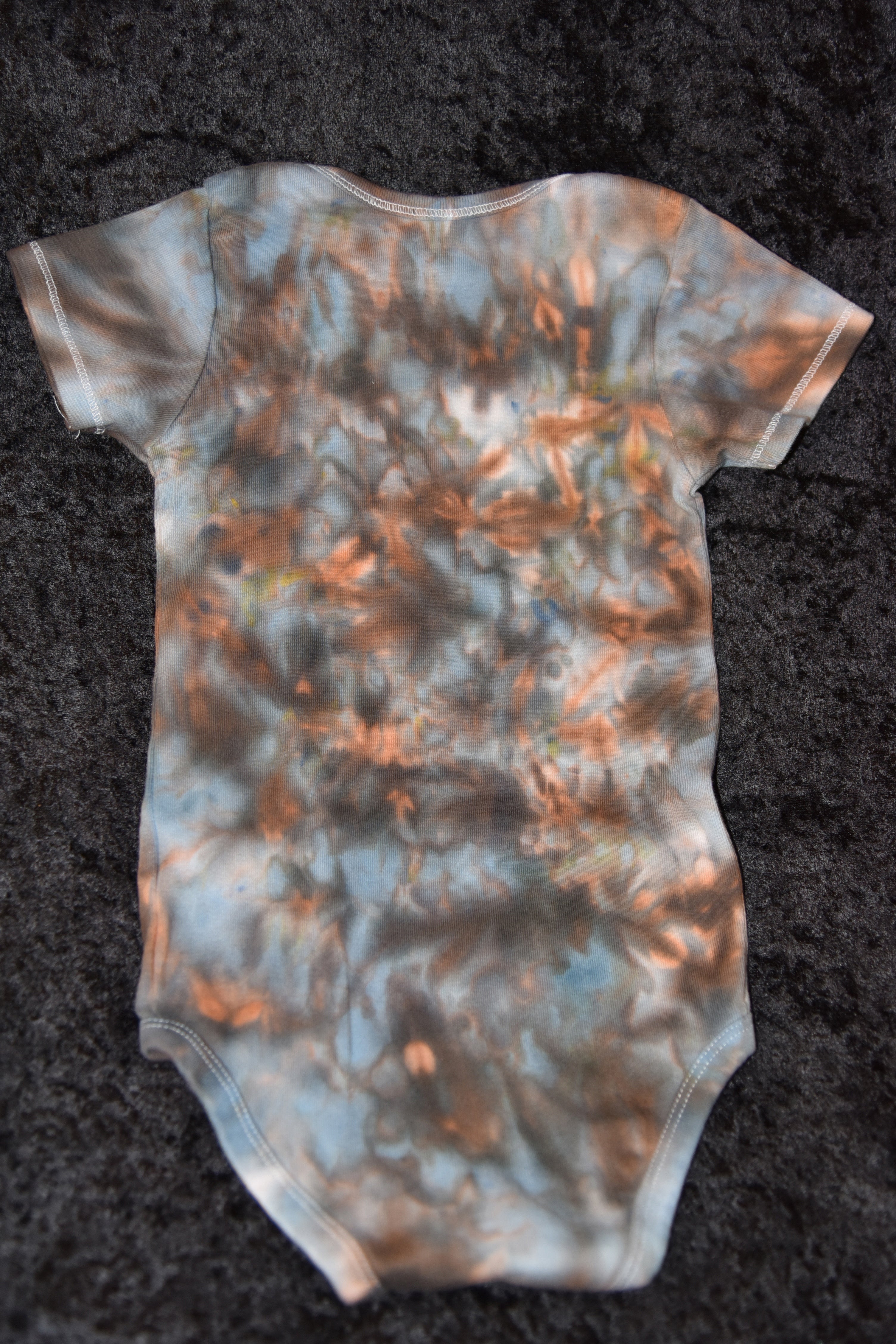 24 mo. bodysuit - Brazilnut