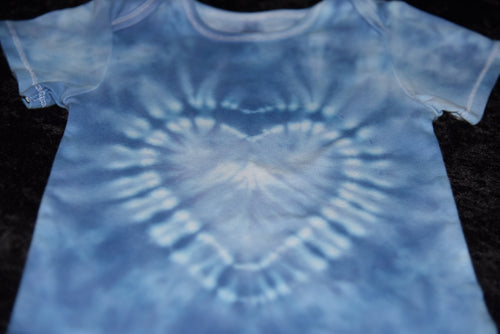 24 mo. bodysuit - blue heart