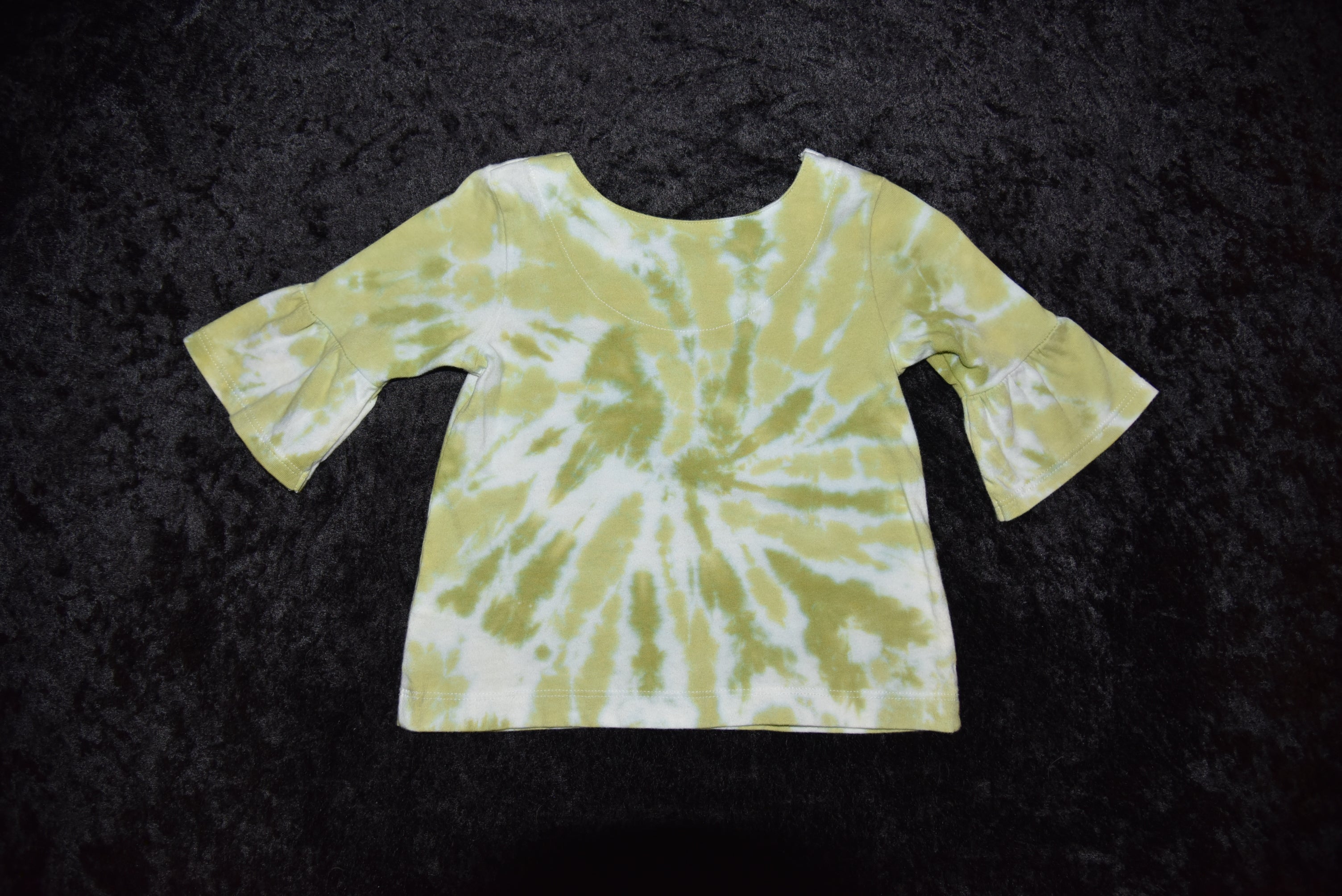 12mo Bell-sleeved Shirt - Green Spiral
