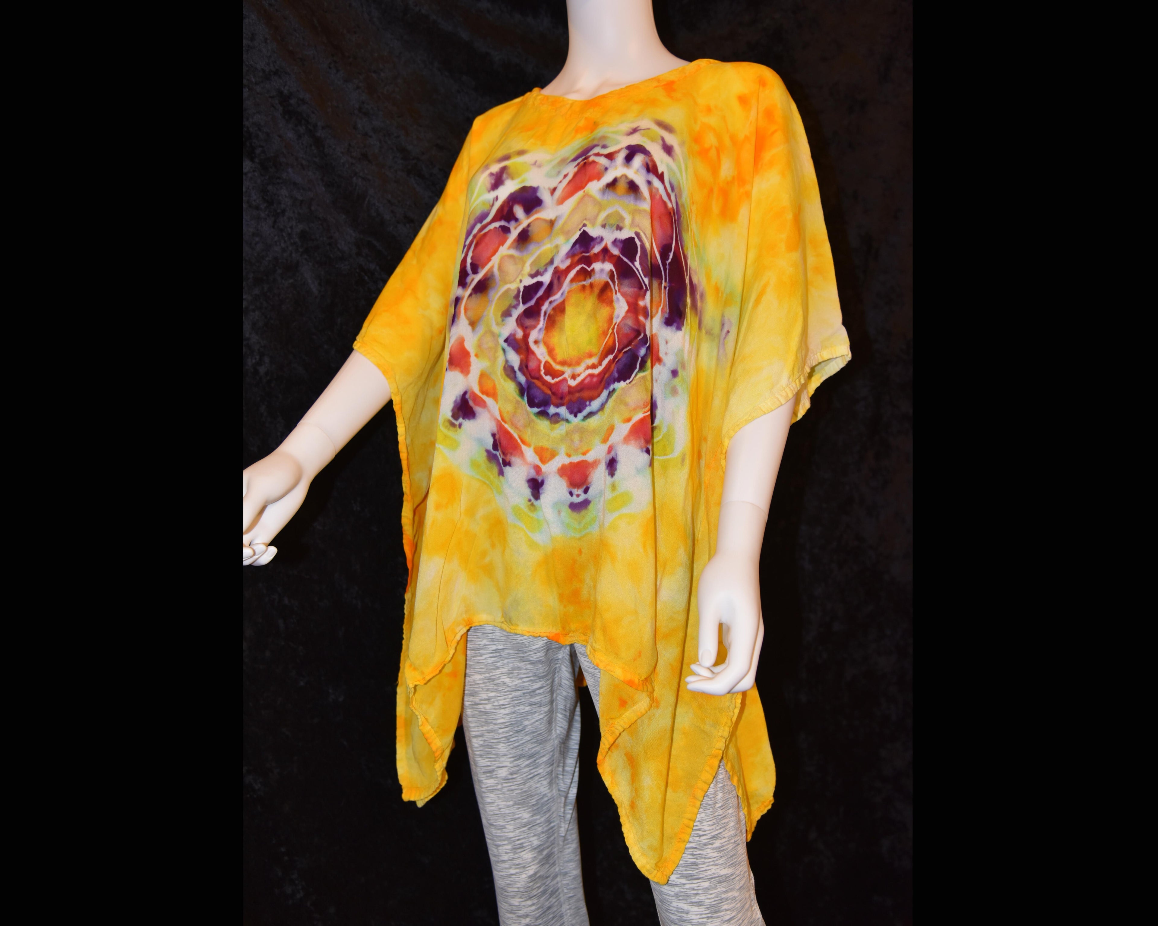 Poncho - One Size - Mandala Pattern