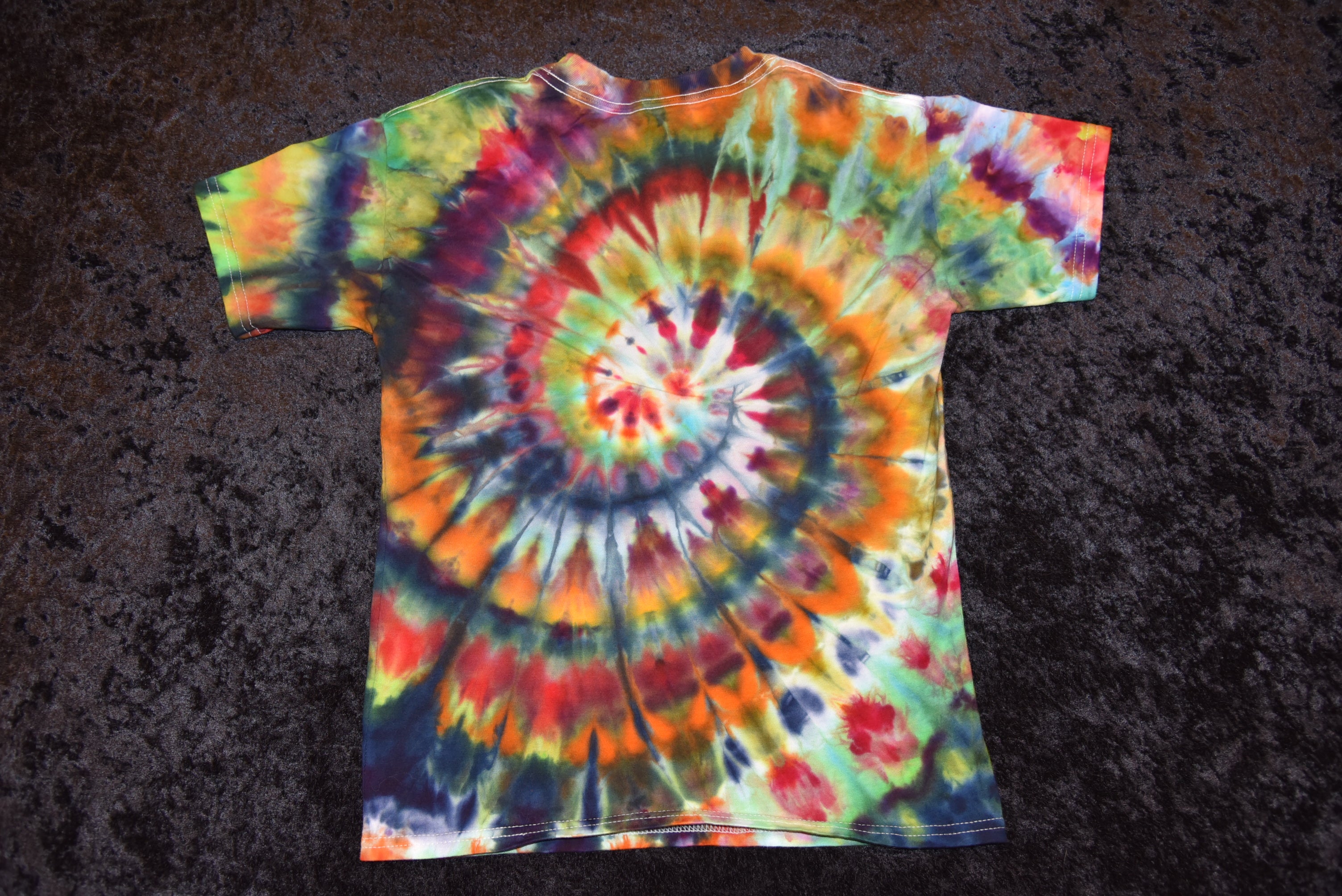 Youth (Size M) T-shirt - Spiral Pattern