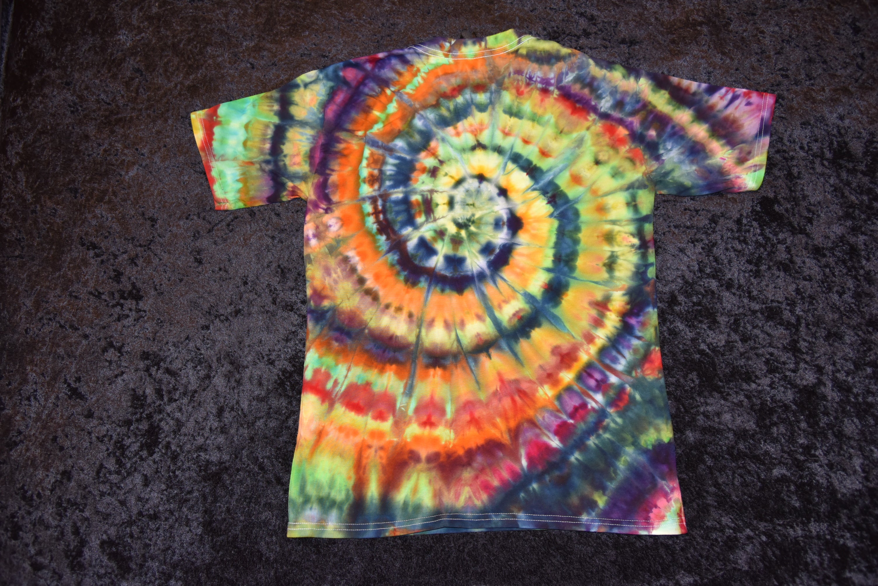 Youth (Size XL) T-shirt - Spiral Pattern